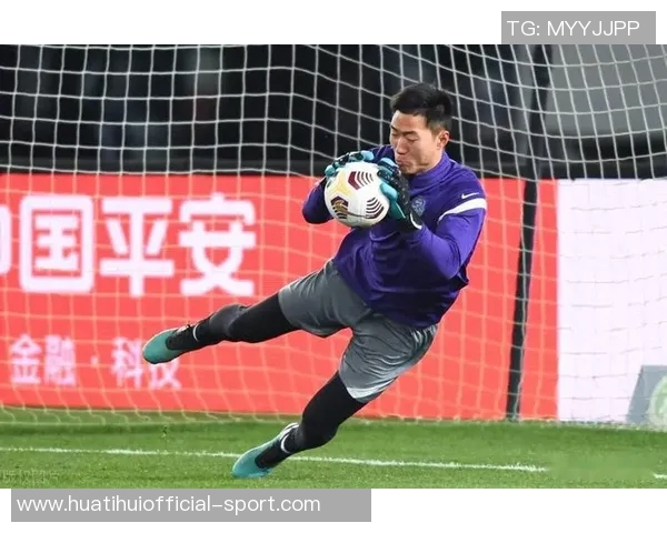 33岁门将方镜淇正式加盟武汉三镇天津津门虎迎新挑战